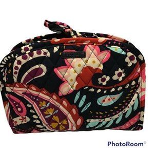 Vera Bradley PAINTED PAISLEY Medium Travel Organizer Bag NWT.  Retails for $55.